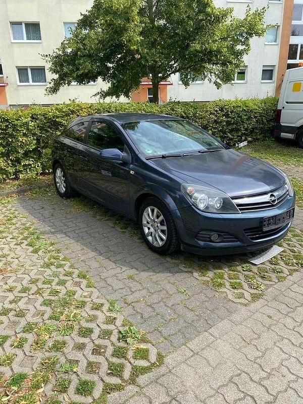 Gebraucht 2006 Opel Astra Coupé | 1.900 € (Guter Preis) - Bild 1/4