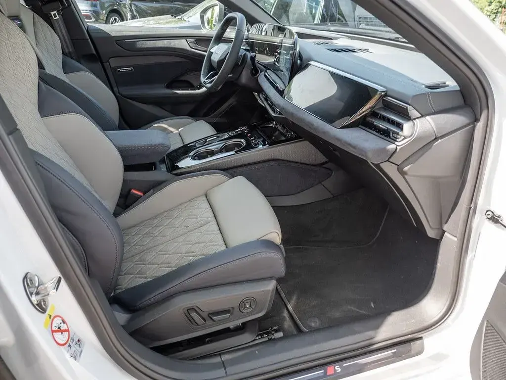 Gebraucht Audi A6 Ambiente 367 PS (269 kW) 2025 Gletscherweiss Kombi