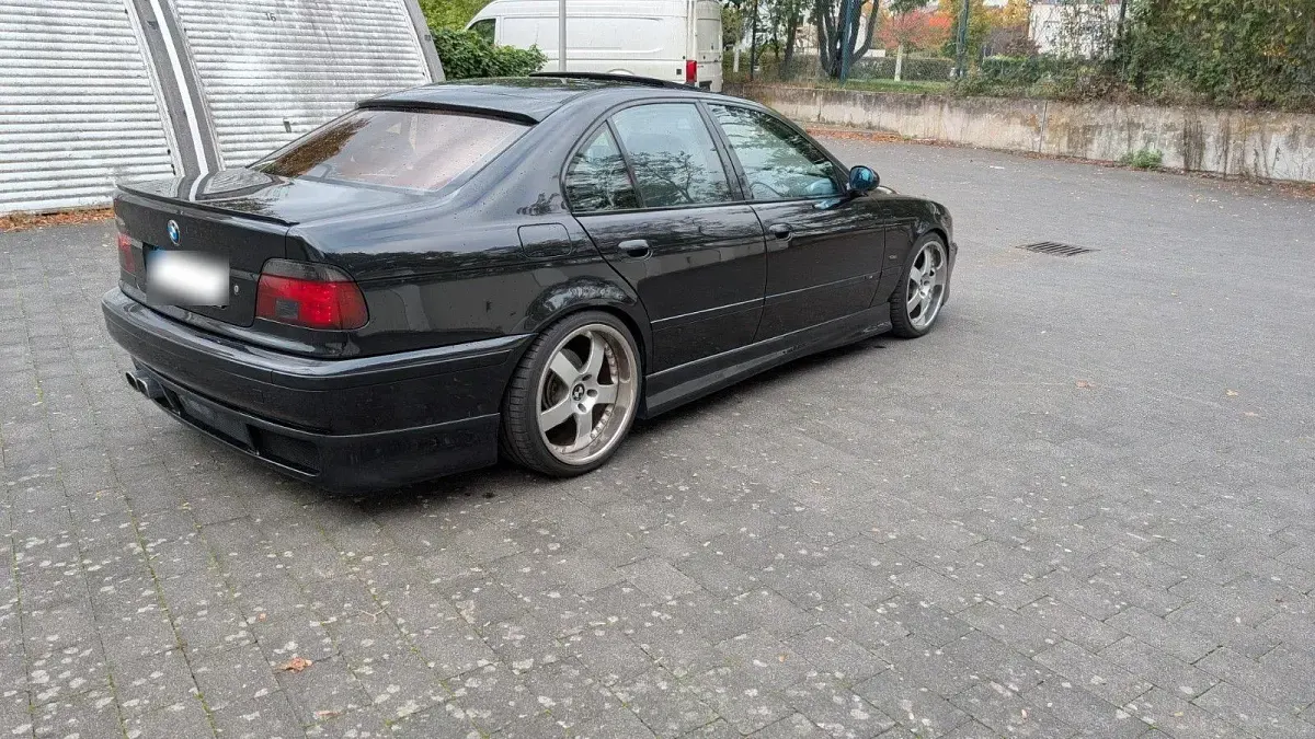 Gebraucht BMW 540 Performance 286 PS (210 kW) 1998 Schwarz Limousine