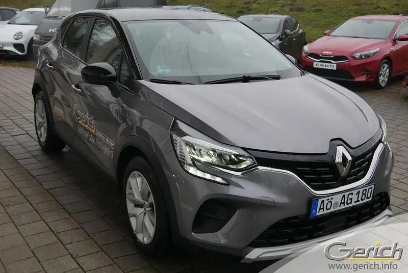 Gebraucht Renault Captur Equilibre 91 PS (66 kW) 2023 Stahlgrau metallic/dach in blackpearlschwarz SUV