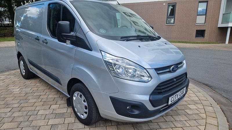 Gebraucht Ford Transit Custom Trend 131 PS (96 kW) 2017 Silber Van / Kleinbus