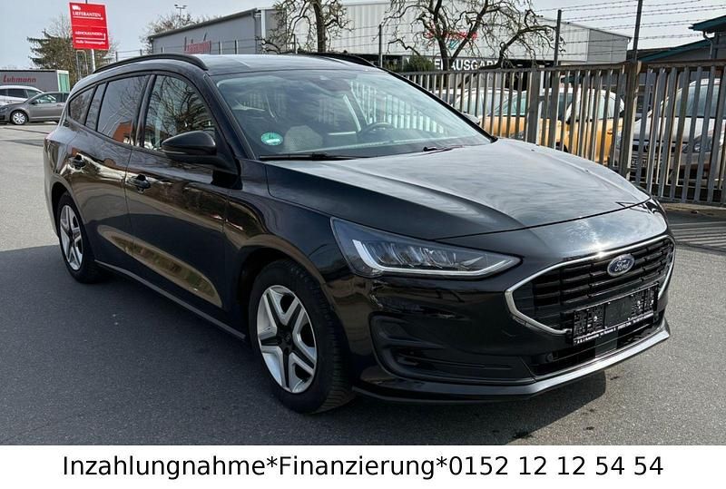 Gebraucht Ford Focus Cool & Connect 120 PS (88 kW) 2022 Schwarz Kombi