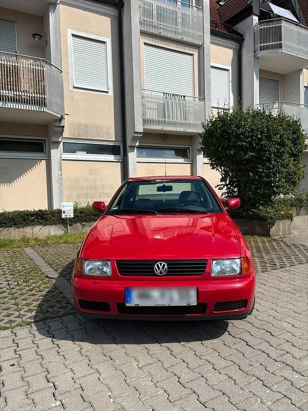 Rot Gebraucht 1996 VW Polo Classicline Kleinwagen | 750 € (Guter Preis) - Bild 1/4