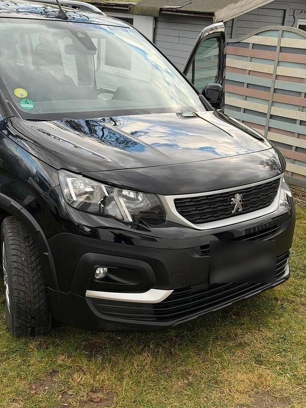 Gebraucht Peugeot Rifter Active 130 PS (95 kW) 2018 Schwarz Van / Kleinbus