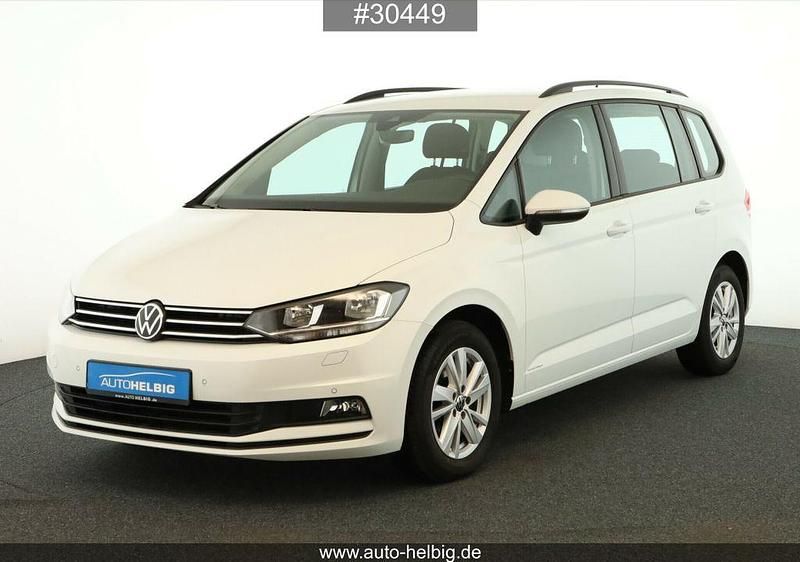 Gebraucht VW Touran Comfortline 150 PS (110 kW) 2022 Weiß Van / Kleinbus