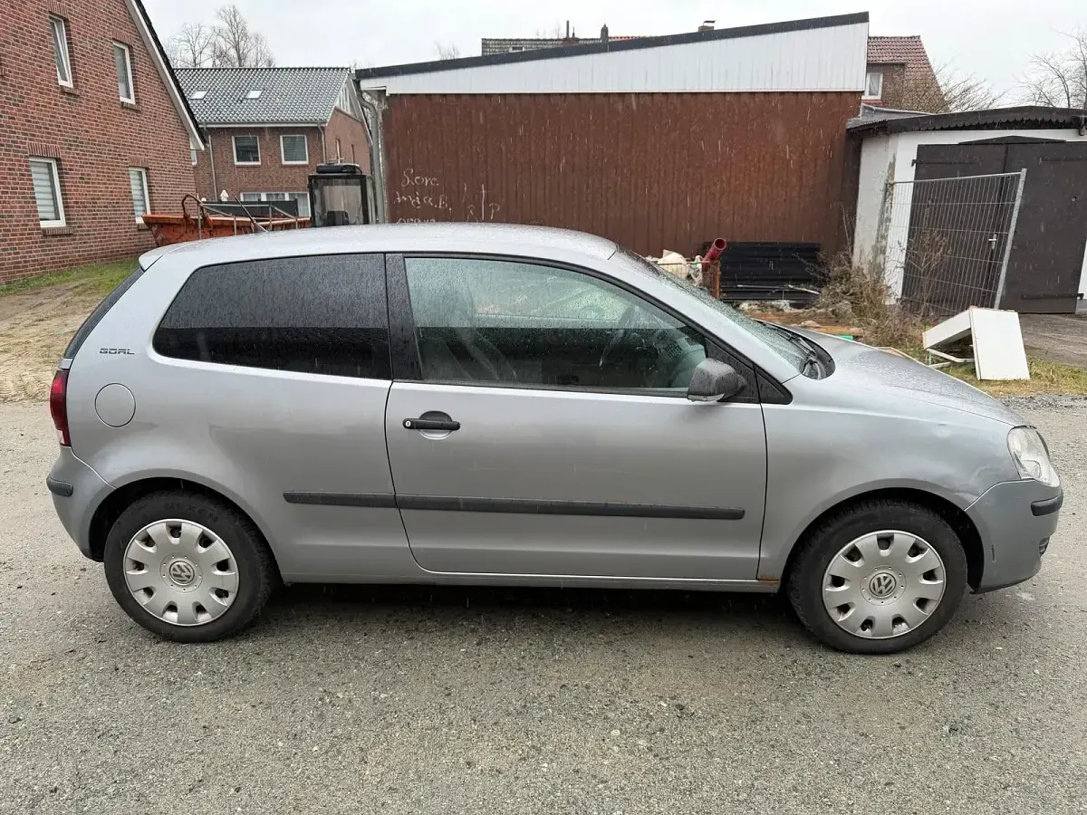 Używany VW Polo 80 KM (58 kW) 2006 Szary Hatchback
