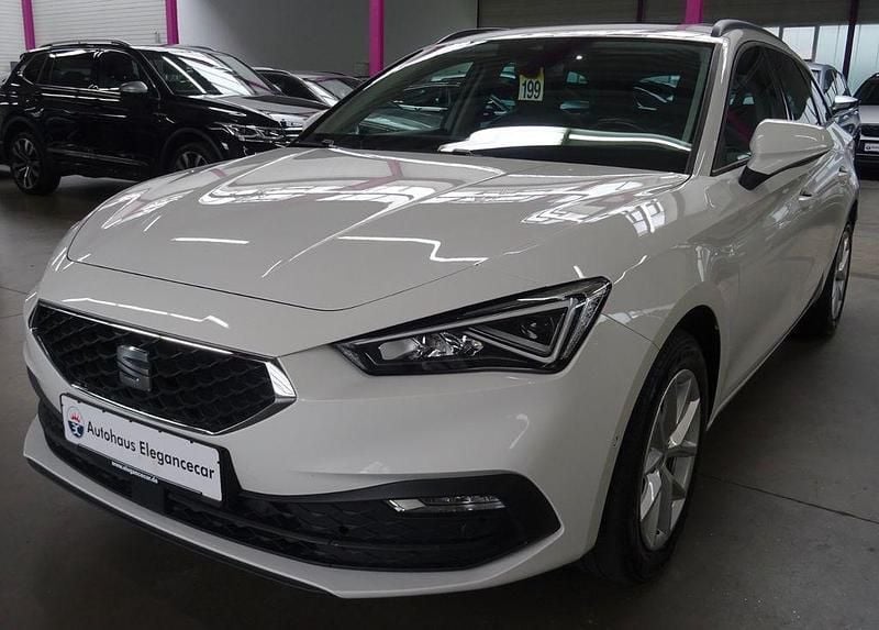 Weiß Gebraucht 2022 Seat Leon ST Beats Kombi | 21.949 € (Fairer Preis) - Bild 1/4