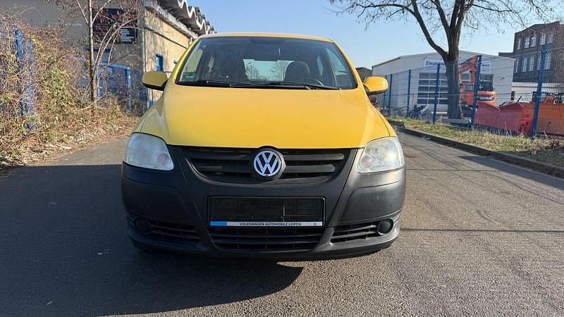 Gebraucht VW Fox 55 PS (40 kW) 2005 Gelb Kleinwagen