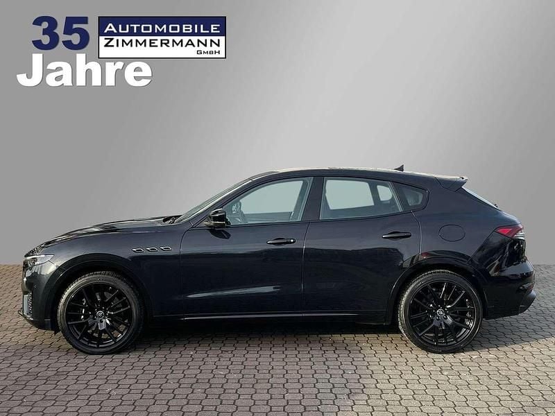 Gebraucht Maserati Levante 430 PS (316 kW) 2021 Schwarz SUV