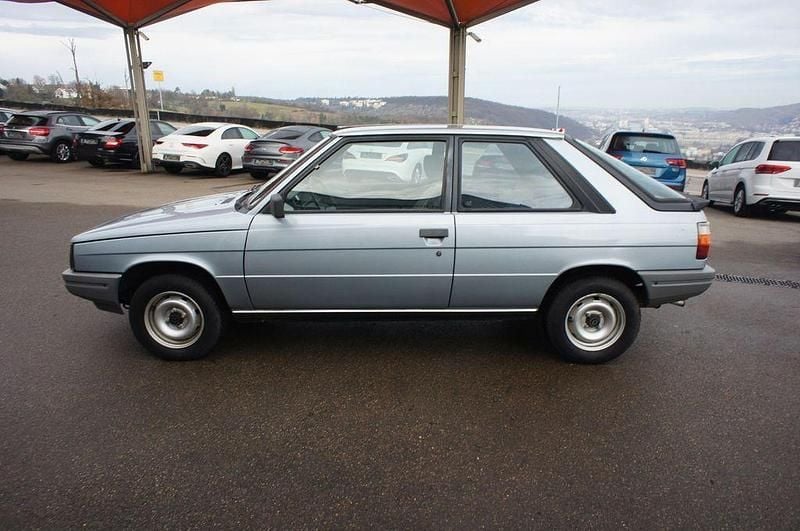 Gebraucht Renault R11 60 PS (44 kW) 1984 Silber Kleinwagen