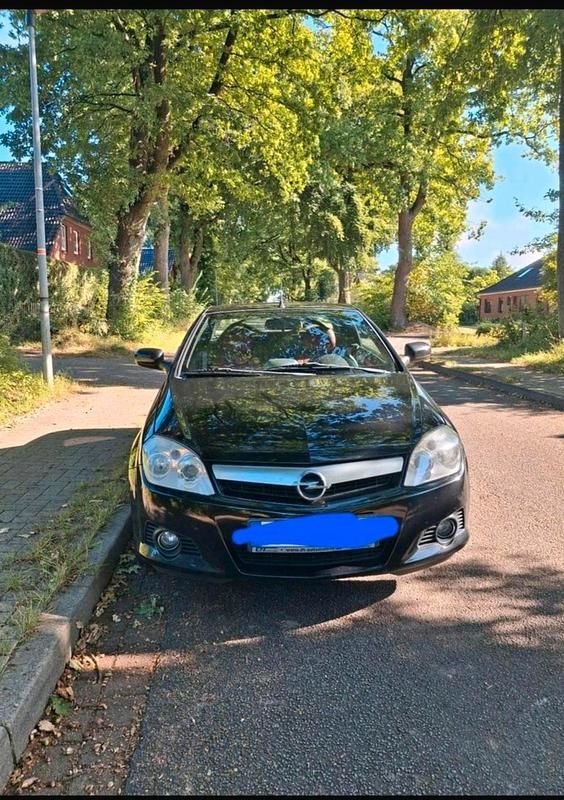 Schwarz Gebraucht 2007 Opel Tigra Kleinwagen | 650 € (Fairer Preis) - Bild 1/4
