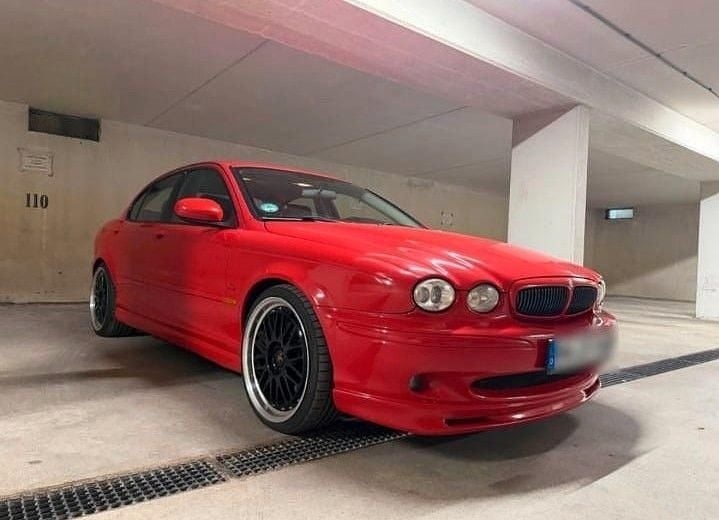 Rot Gebraucht 2003 Jaguar X-type Limousine | 2.900 € (Fairer Preis) - Bild 1/4
