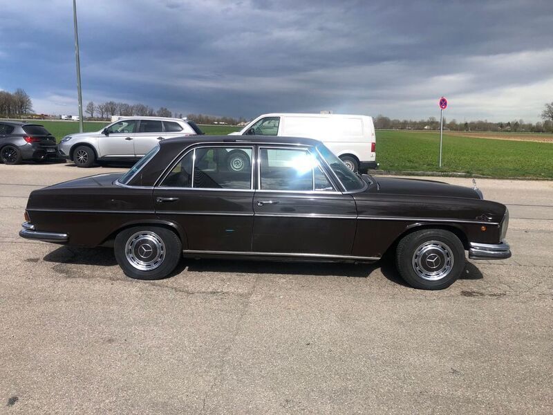 Gebraucht Mercedes 280 160 PS (117 kW) 1970 Braun Limousine