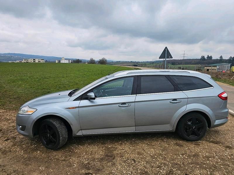 Gebraucht Ford Mondeo 175 PS (128 kW) 2008 Grau Kombi