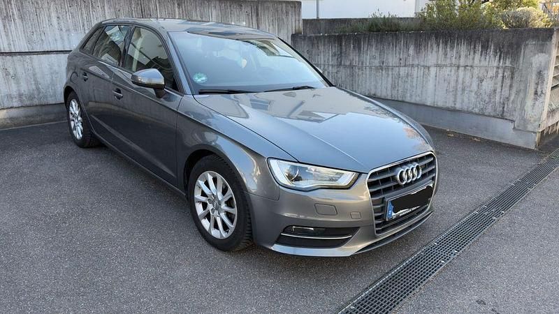 Second-hand Audi A3 Ambition 150 CP (110 kW) 2014 Gri Berlinǎ