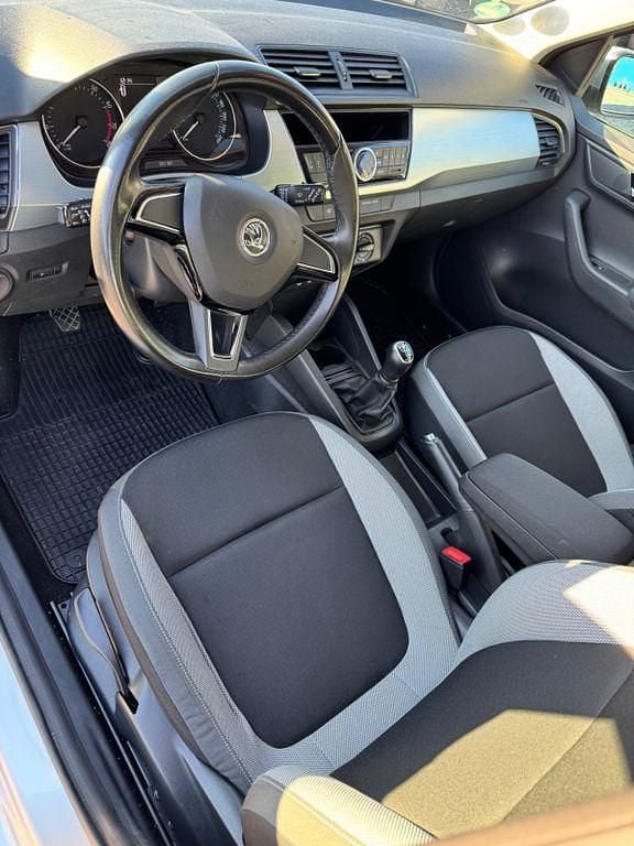 Gebraucht Skoda Fabia Ambition 110 PS (80 kW) 2016 Silber Kombi