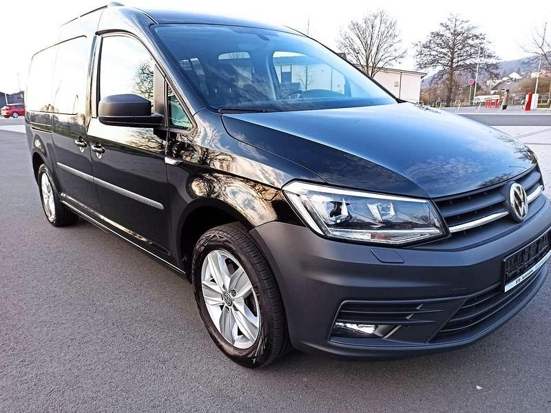 Gebraucht VW Caddy Maxi Comfortline 102 PS (75 kW) 2020 Schwarz Van / Kleinbus
