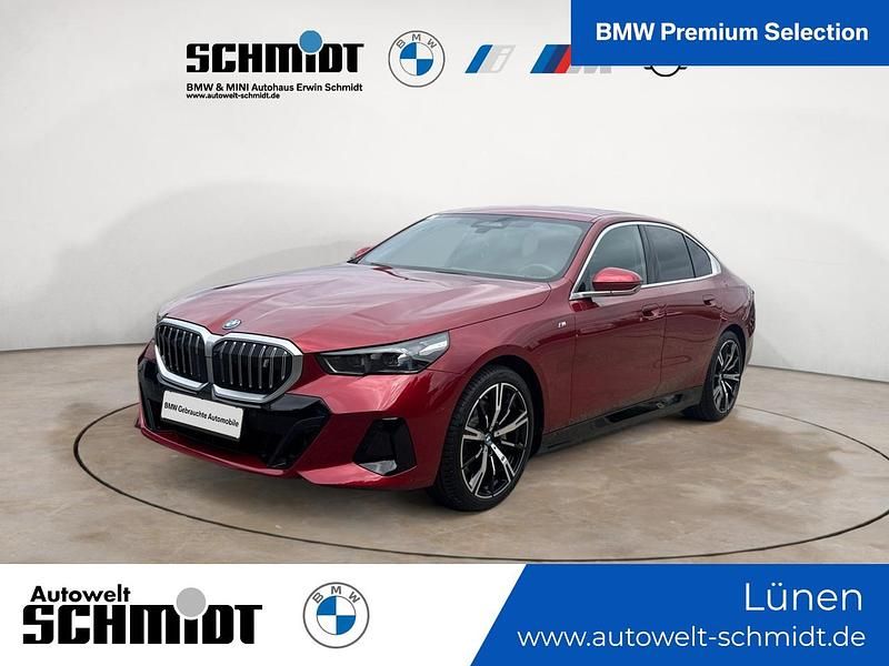 (rot) fire red Gebraucht 2024 BMW i5 M Sport Limousine | 57.490 € - Bild 1/4