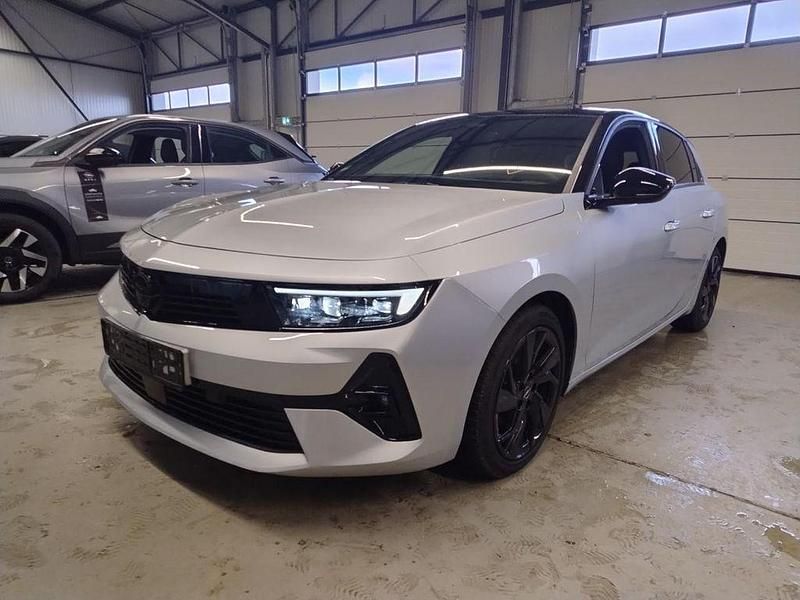Gebraucht Opel Astra 131 PS (96 kW) 2024 Silber Limousine