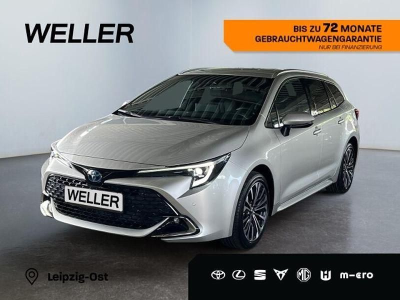 Silber Gebraucht 2024 Toyota Corolla Team Kombi | 28.490 € (Fairer Preis) - Bild 1/3