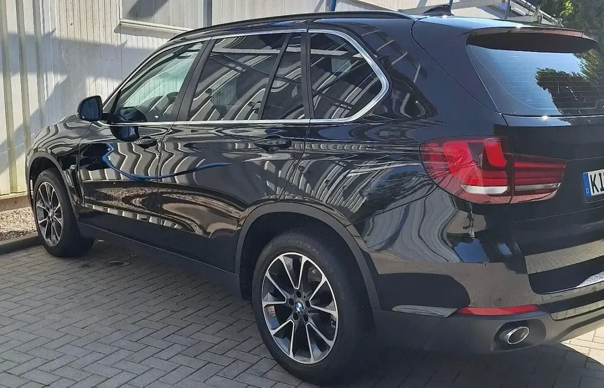 Gebraucht BMW X5 Sport Line 258 PS (189 kW) 2014 Schwarz SUV