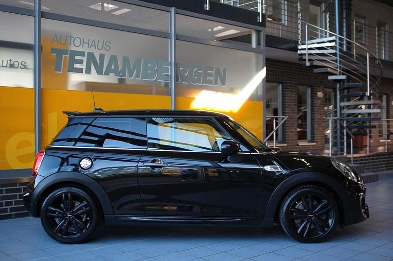 Gebraucht Mini John Cooper Works Pepper 192 PS (141 kW) 2019 Schwarz Kleinwagen