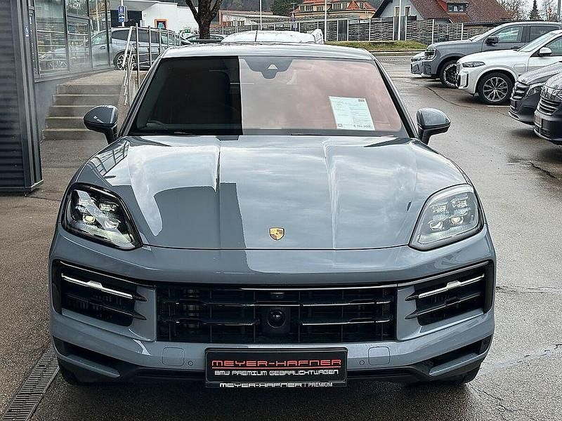 Gebraucht Porsche Cayenne Coupe 305 PS (224 kW) 2025 Grau Coupé