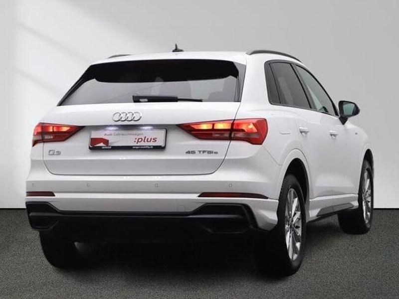 Gebraucht Audi Q3 Ambiente 180 PS (132 kW) 2022 Andere SUV