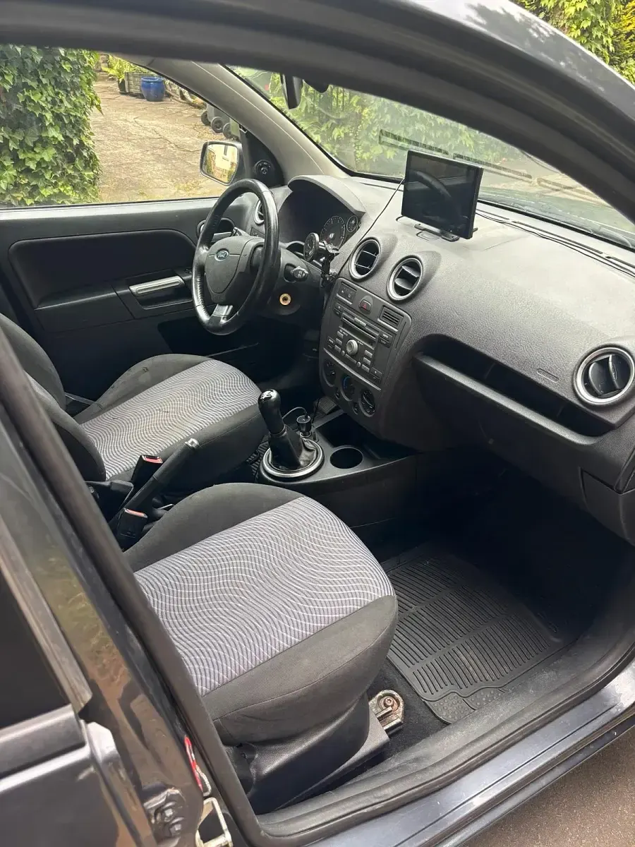 Gebraucht Ford Fusion 90 PS (66 kW) 2007 Grau Kleinwagen