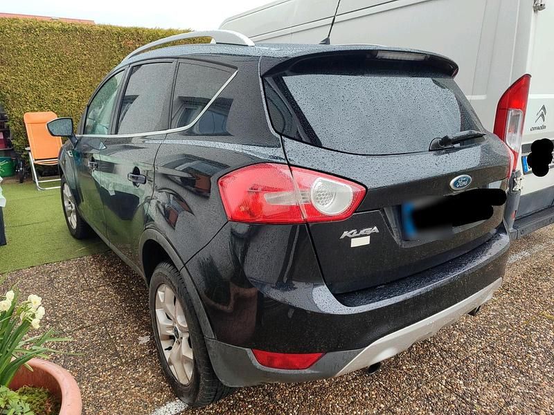 Używany Ford Kuga Trend 136 KM (100 kW) 2009 Czarny SUV