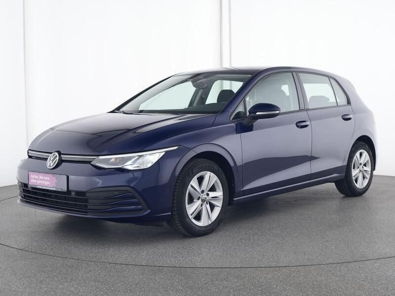 Blau Gebraucht 2022 VW Golf VIII Life Limousine | 20.236 € (Fairer Preis) - Bild 1/4