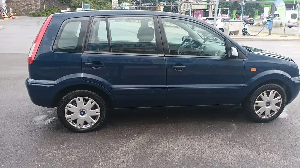 Gebraucht Ford Fusion 75 PS (55 kW) 2009 Blau Kleinwagen