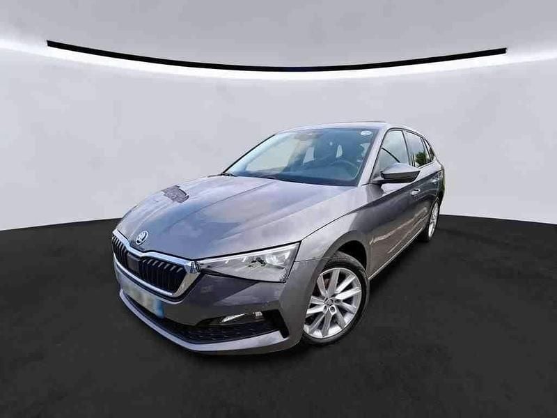 Graphitegrau metallic Gebraucht 2023 Skoda Scala Style Kleinwagen | 16.990 € (Superpreis) - Bild 1/4