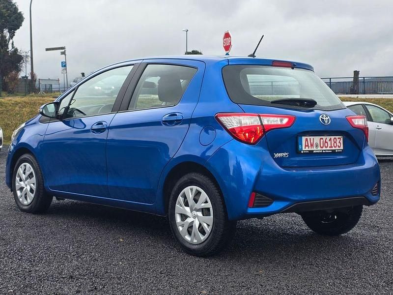 Gebraucht Toyota Yaris Comfort 111 PS (81 kW) 2020 Blau Kleinwagen