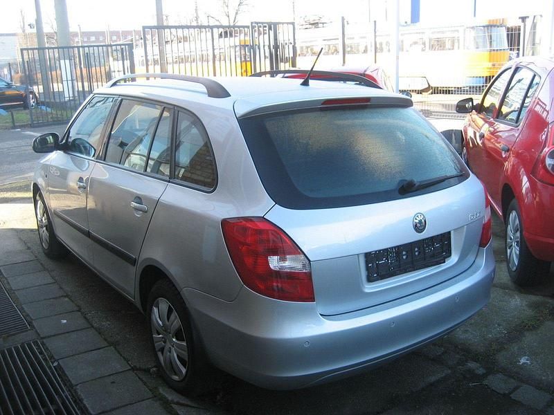 Gebraucht Skoda Fabia Ambiente 86 PS (63 kW) 2010 Silber Kombi