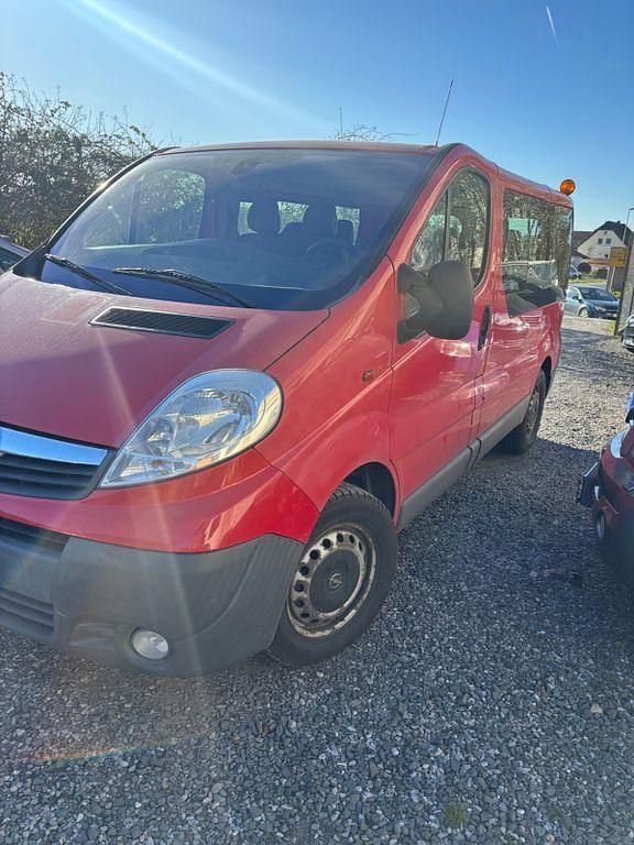 Gebraucht Opel Vivaro 114 PS (83 kW) 2014 Rot Van / Kleinbus