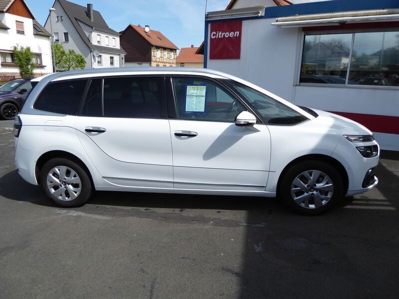 Weiß Gebraucht 2017 Citroën Grand C4 Picasso Shine Van / Kleinbus | 17.995 € (Teuer) - Bild 1/4