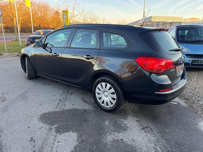 Gebraucht Opel Astra Selection 116 PS (85 kW) 2016 Karbonschw graphitschw midnigh Kombi