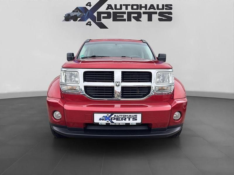Gebraucht Dodge Nitro SXT 177 PS (130 kW) 2010 Rot SUV