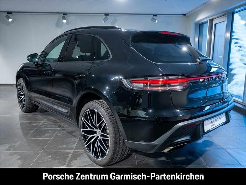 Gebraucht Porsche Macan 265 PS (194 kW) 2024 Schwarz SUV