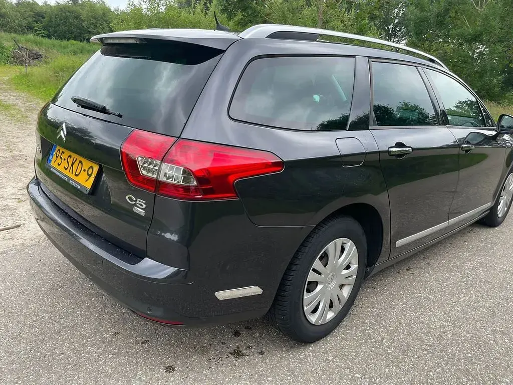 Gebraucht Citroën C5 Business Class 111 PS (81 kW) 2011 Grau Kombi