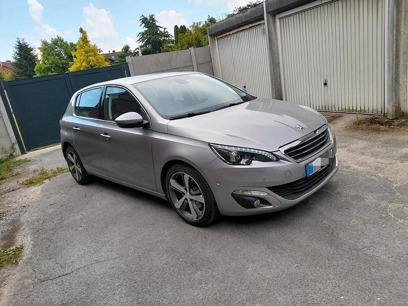 Grau Gebraucht 2013 Peugeot 308 Sport Limousine | 6.499 € - Bild 1/4