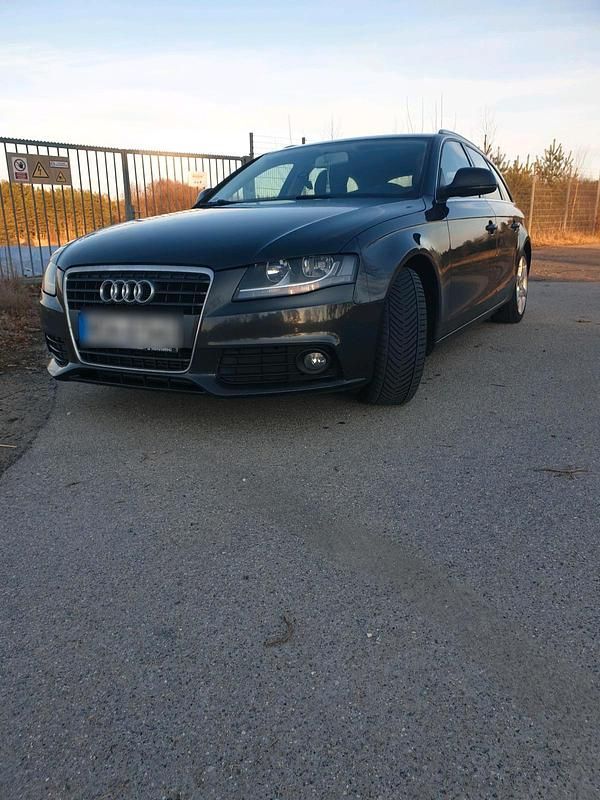 Gebraucht Audi A4 140 PS (102 kW) 2009 Schwarz Kombi