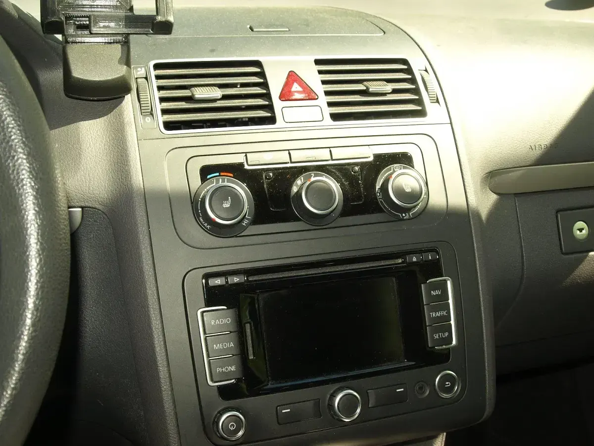 Gebraucht VW Touran 105 PS (77 kW) 2014 Silber Van / Kleinbus