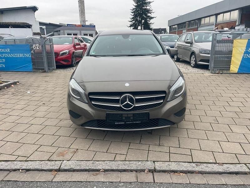 Gebraucht Mercedes A220 170 PS (125 kW) 2013 Grau Limousine