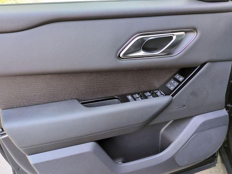 Neu Land Rover Range Rover Velar Graphite 404 PS (297 kW) 2026 Carpathian grey SUV