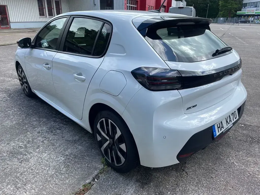 Gebraucht Peugeot 208 Active 75 PS (55 kW) 2024 Weiß Kleinwagen