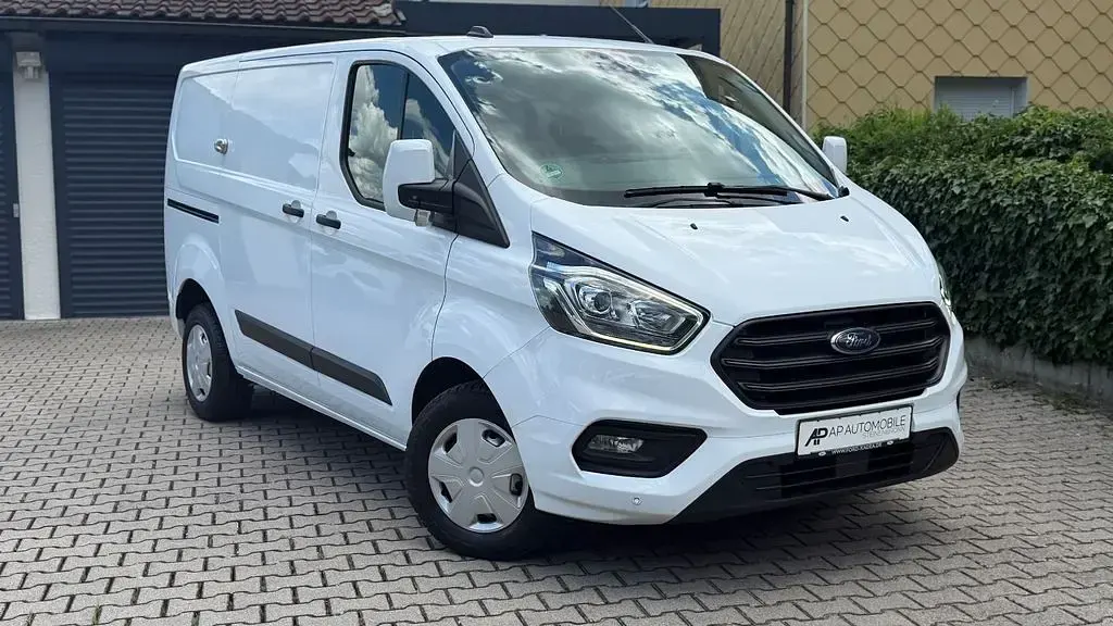 Gebraucht Ford Transit Custom 105 PS (77 kW) 2020 Weiß Van / Kleinbus