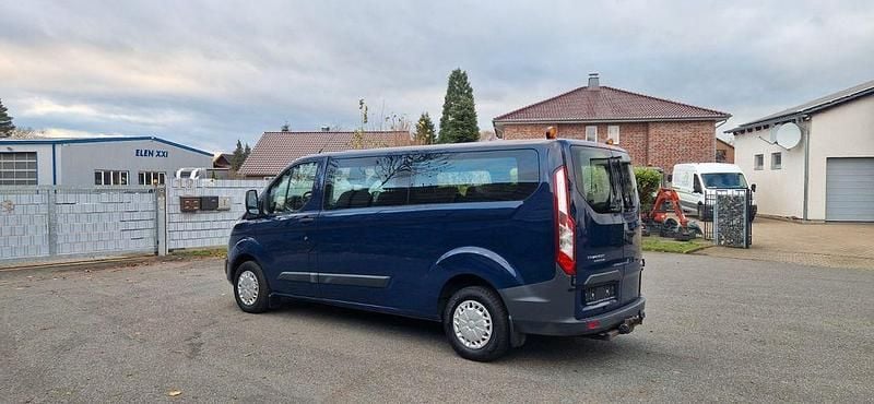 Blau Gebraucht 2014 Ford Tourneo Custom Trend Van | 13.997 € (Superpreis) - Bild 1/4