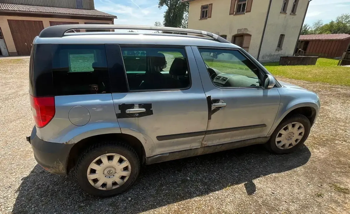 Gebraucht Skoda Yeti 140 PS (102 kW) 2010 Blau SUV